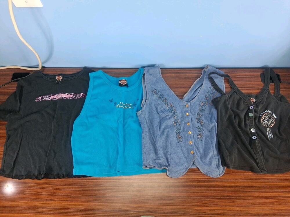 Harley Davidson Women's Tank Tops Lot Of 4 Biker Motorcycles Outside Fun Rider